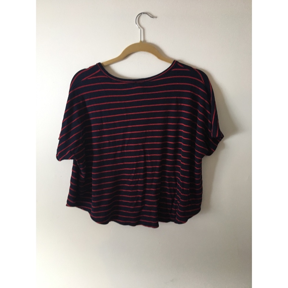 Boxy Crop Top - Picture 2 of 3